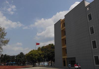 江苏省新闻出版学校,江苏省新闻出版学校校服-第5张图片-华田资讯 江苏省新闻出版学校,江苏省新闻出版学校校服-第5张图片-华田资讯