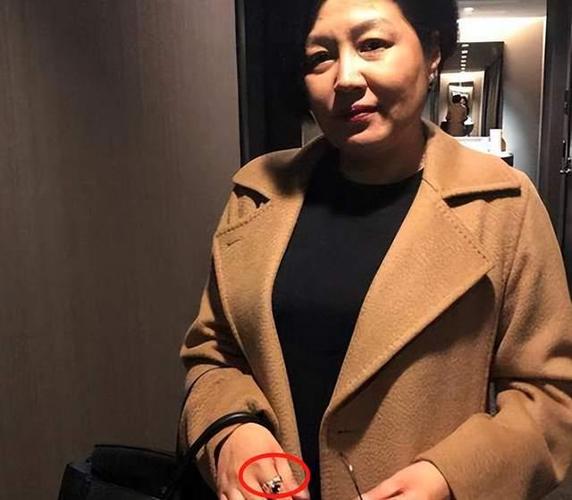 新闻联播主持人罗京 - 新闻联播主持人罗京照片-第2张图片-华田资讯 新闻联播主持人罗京 - 新闻联播主持人罗京照片-第2张图片-华田资讯