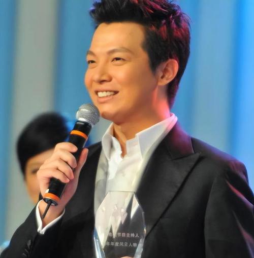 河南省新闻联播(河南省新闻联播主持人马)-第2张图片-华田资讯 河南省新闻联播(河南省新闻联播主持人马)-第2张图片-华田资讯