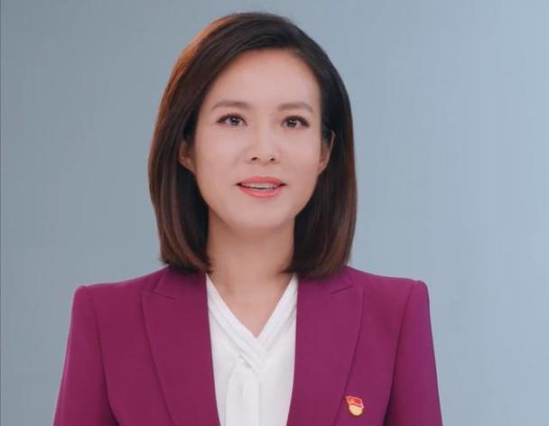 呼和浩特新闻联播 - 呼和浩特新闻联播刘洋简历-第3张图片-华田资讯 呼和浩特新闻联播 - 呼和浩特新闻联播刘洋简历-第3张图片-华田资讯