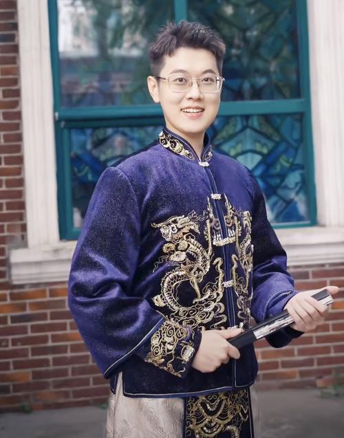 新闻主播欧文浩,新闻主播欧文浩是哪一台的主持人-第1张图片-华田资讯 新闻主播欧文浩,新闻主播欧文浩是哪一台的主持人-第1张图片-华田资讯